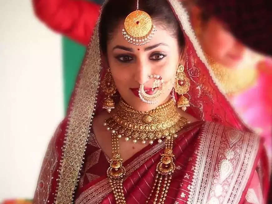 आदित्य धार के साथ अपनी शादी की लेटेस्ट तस्वीरों में यामी गौतम बेहद खूबसूरत लग रही हैं